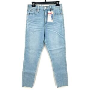 Signature Levi Straus NWT New with Tags Size 6 / W28 Skinny Jeans High Rise Blue